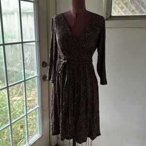 Betsy Johnson dress. Hits at the knee.NWT M